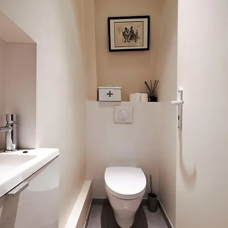 - Saint Germain Apartment Paris
